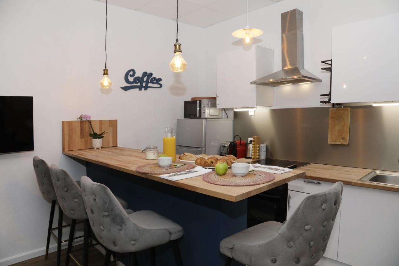 Suite Cosy Flat - Hyper-Centre Avec Sauna Privatif Senlis  Esterno foto